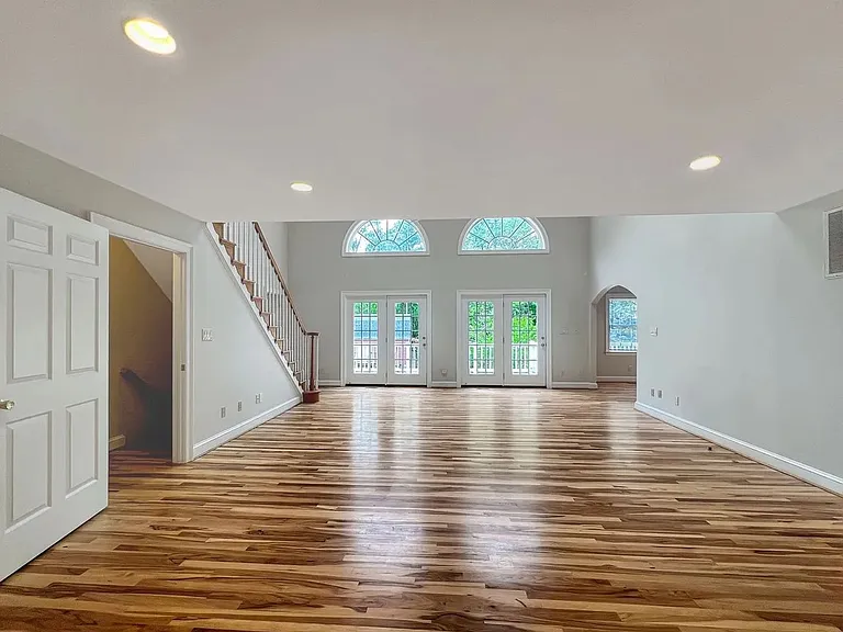 8651 Nesslewood Rd — Photo 8