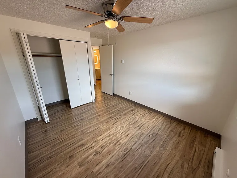 Ironwood Court Apartments — Photo 14
