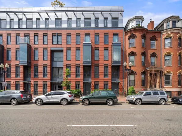 691 Massachusetts Ave #Townhouse 102, Boston, MA 02118