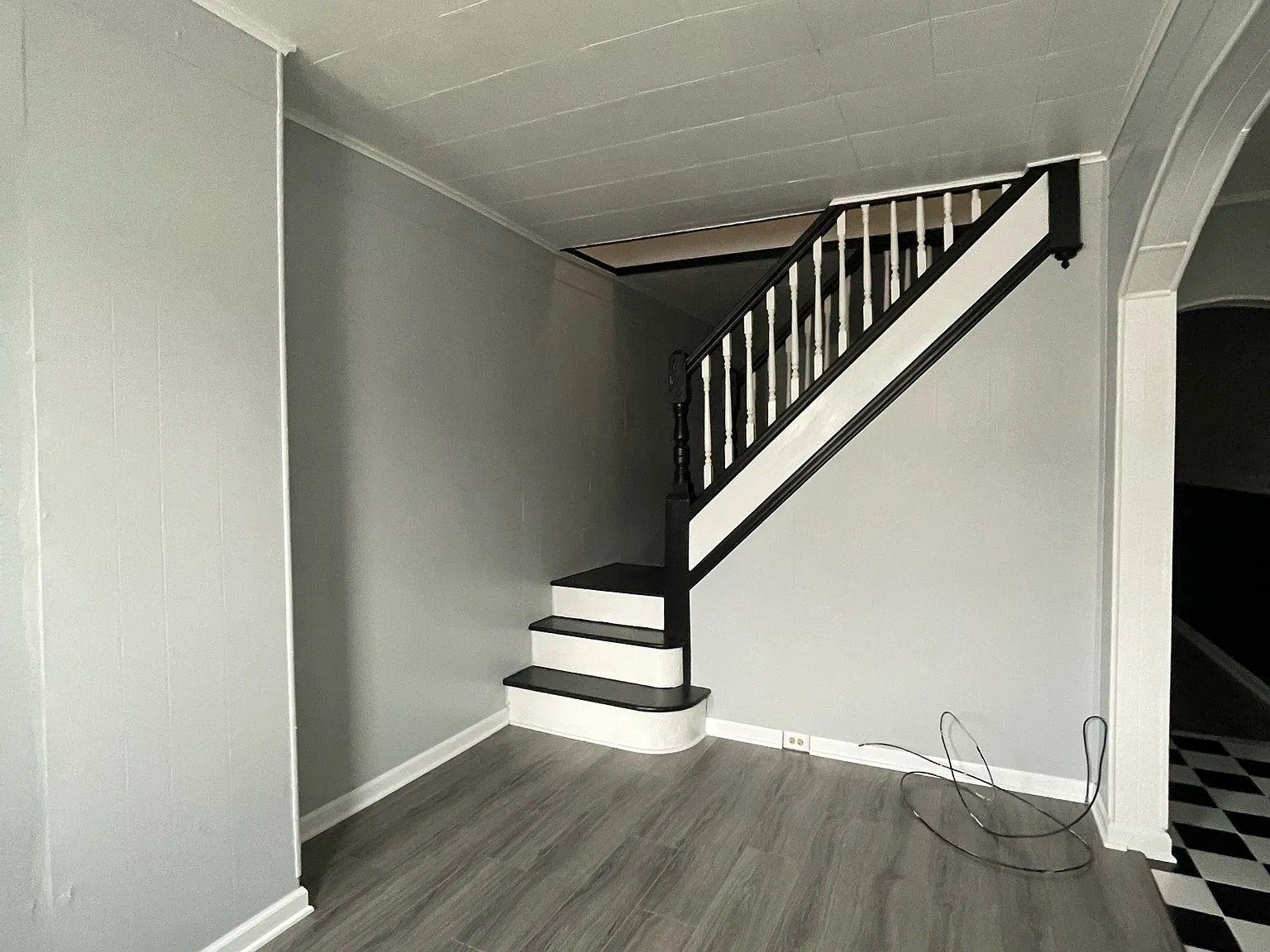 1324 James Street - - — Photo 2