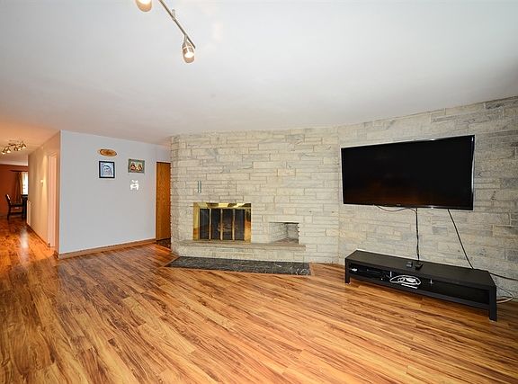 5th image of 8625 Grand Ave #11