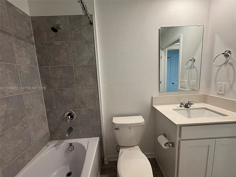 640 Daring Dr — Photo 14