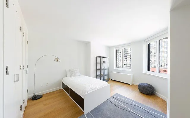 Rented by Keller Williams NYC | media 37