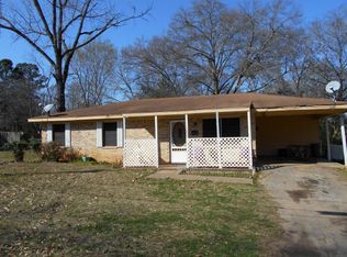 1003 Swift St, Palestine, TX 75801