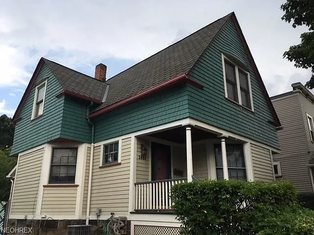 1441 W 110th St photo 1