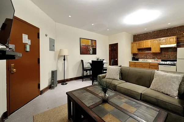 Rented by Eisenberg Exclusives | media 19