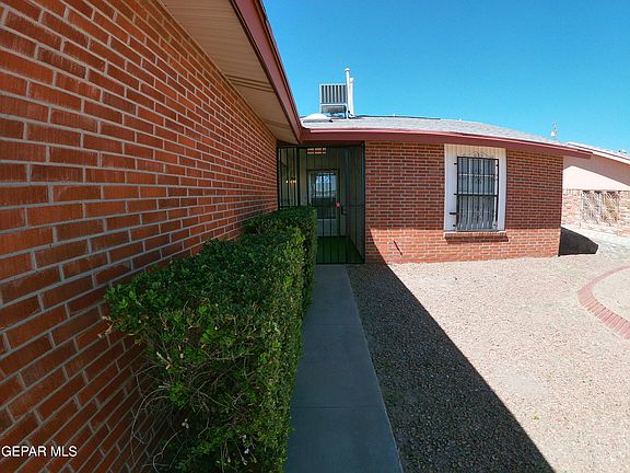 3rd image of 2037 Anise Dr