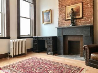 162 Newton St APT 1R, Brooklyn, NY 11222