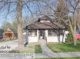 909 6th Ave, Brookings, SD 57006