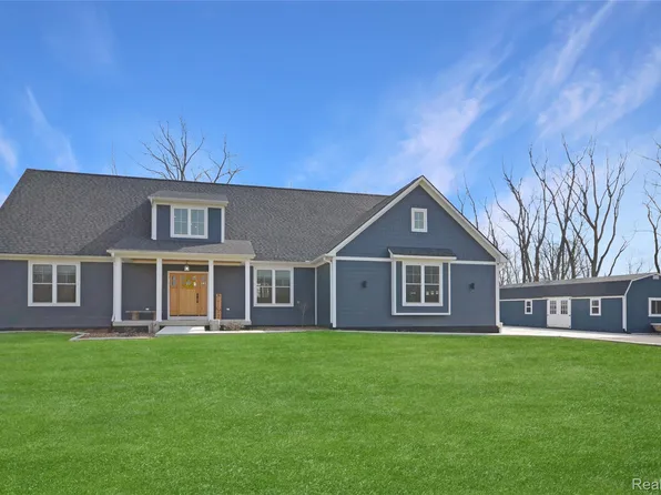 70336 Welding Rd, Richmond, MI 48062