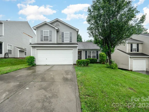 1209 Alston Hill Dr, Charlotte, NC 28214