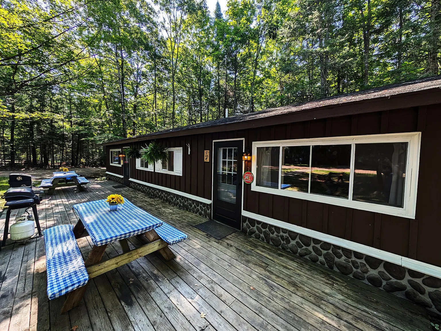 All-Inclusive Furnished Lakefront 2BR Cabin Utilities, WiFi & Plowing Included | Eagle River Area — Photo 1