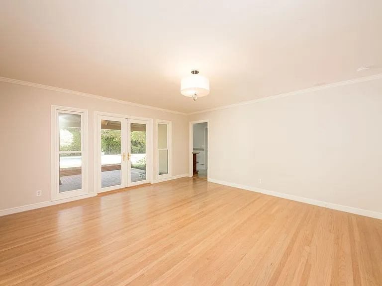 30 Knightwood Ln — Photo 30