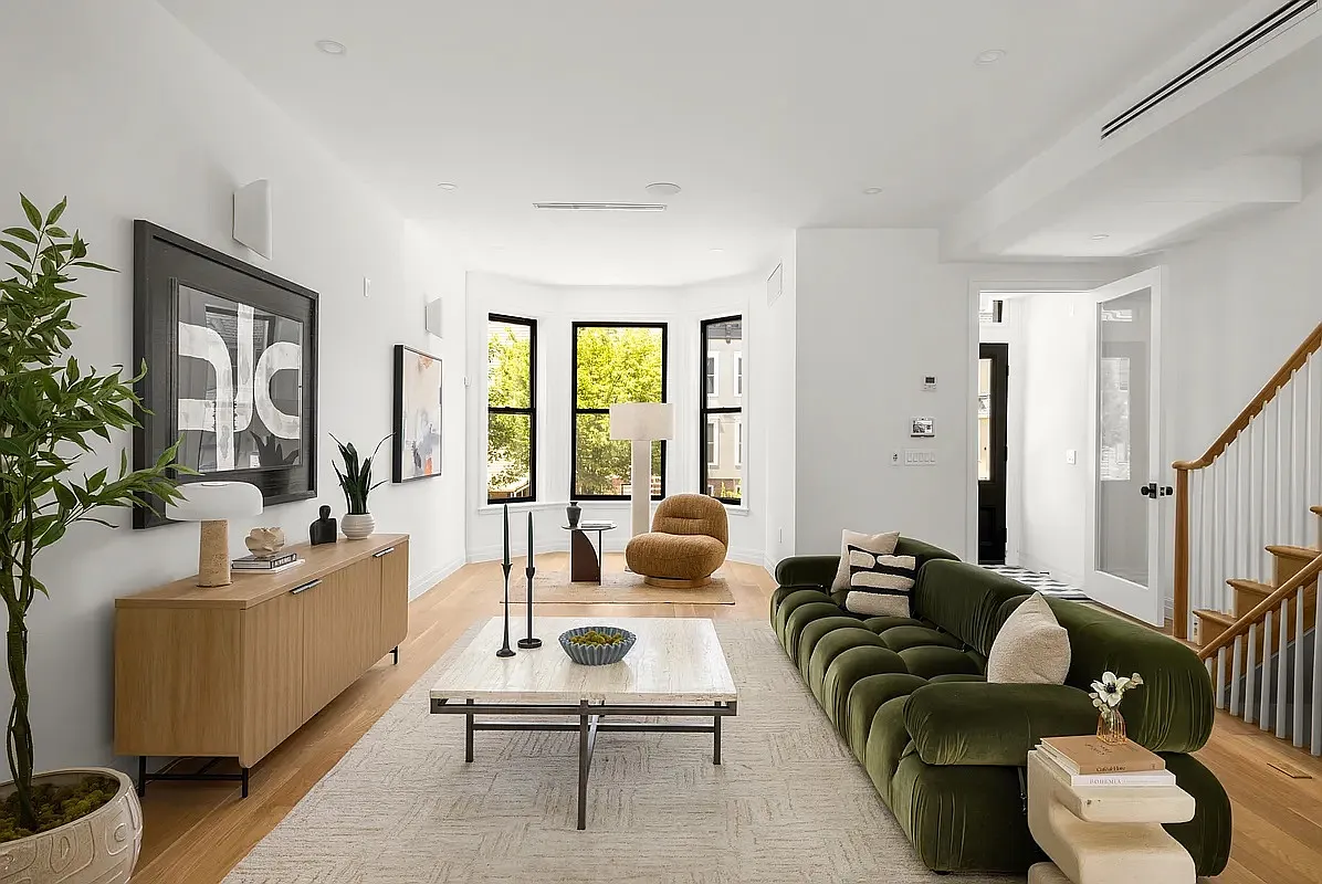 12 Pilling Street — Photo 1
