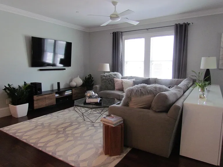 895 E 4th St #2 — Photo 5