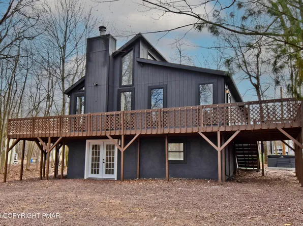 1782 Glade Dr, Long Pond, PA 18334