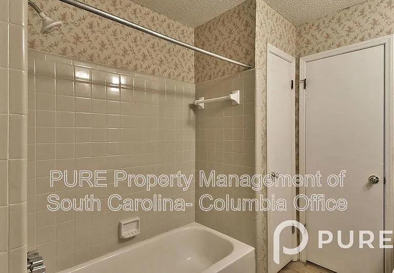 121 Manorwood Ct #C — Photo 39