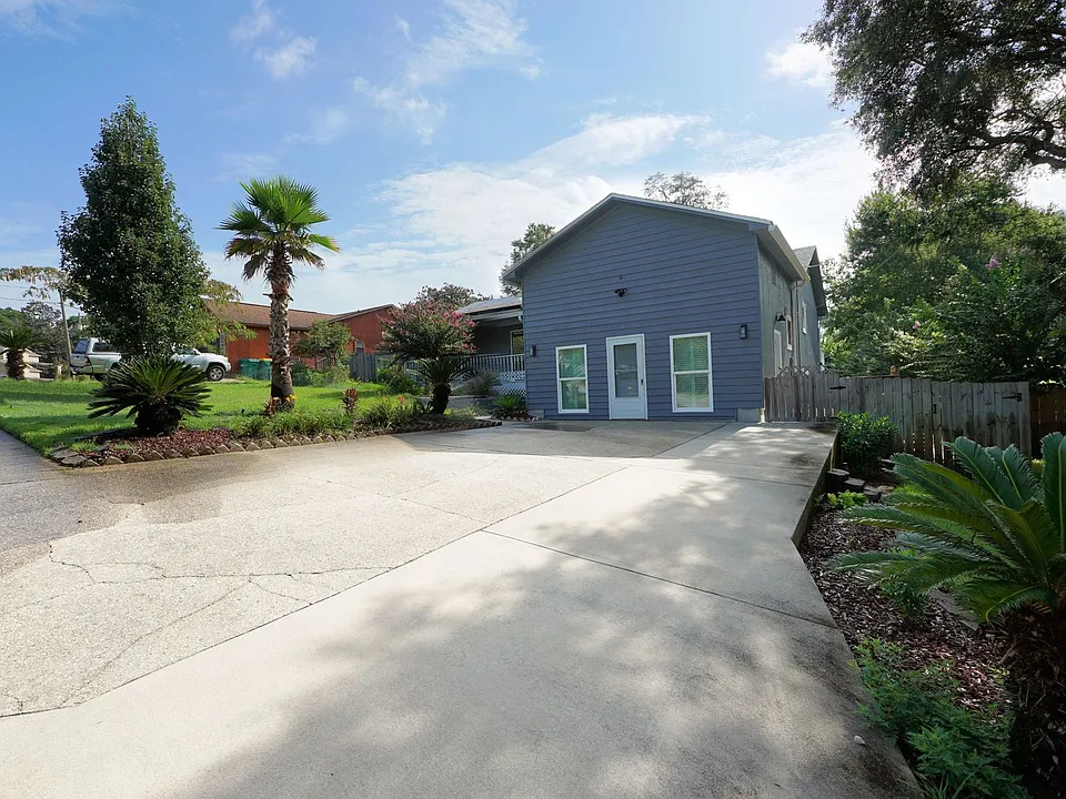 504 Miller Ln