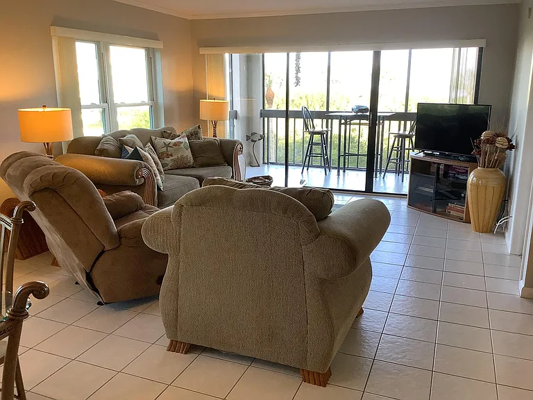 1806 Mariner Dr — Photo 5