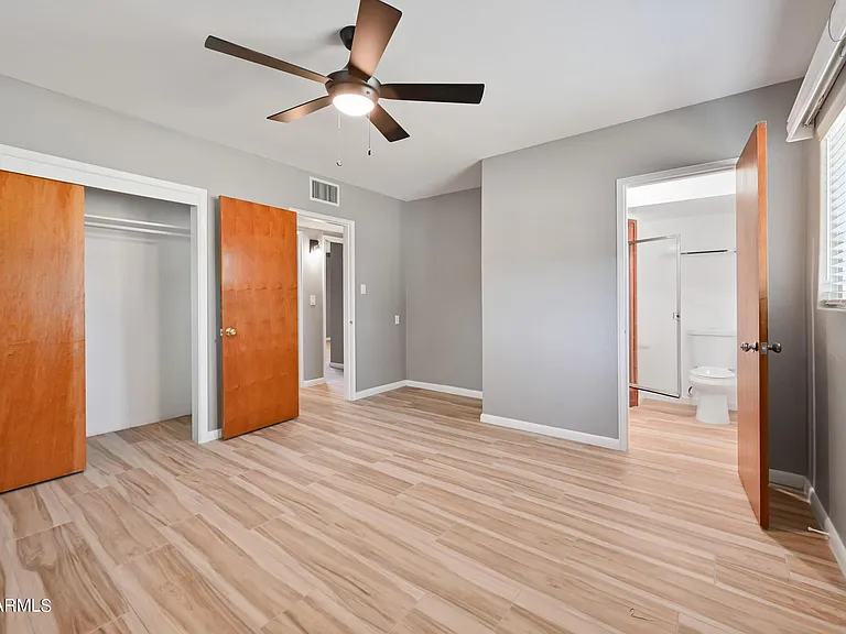 1226 W Rancho Dr — Photo 7
