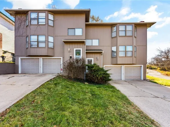 8601 Countryshire Ln, Kansas City, MO 64138