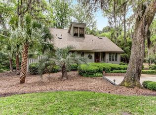 55 Forest Dr, Hilton Head Island, SC 29928