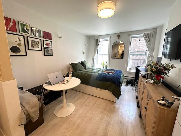 5th image of 802 9th Ave APT 2C