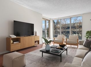 Waters Edge, Edmonton, AB T6E 6B6