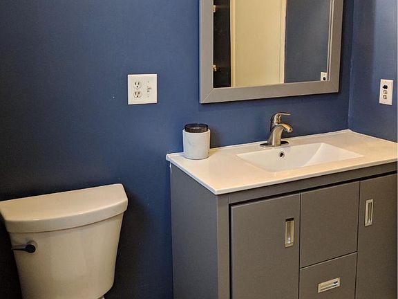 5th image of 2552 W Armitage Ave #1