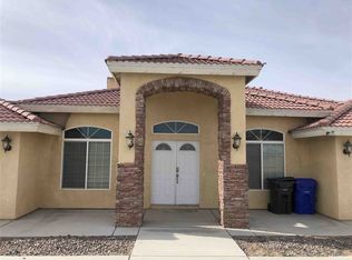 22589 Waalew Rd, Apple Valley, CA 92307