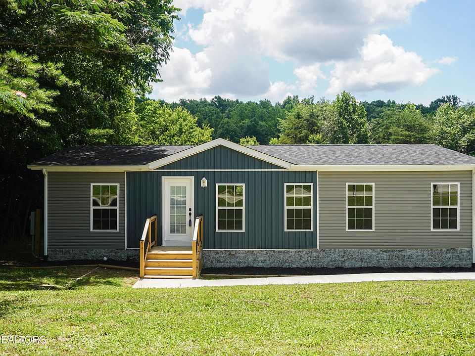 1st image of 425 Abbott Rd