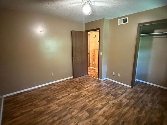 5th image of 252-260 Jean St #256