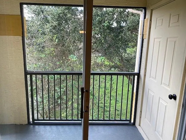 11561 Villa Grand #724 — Photo 11