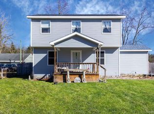 1814 Leland Rd, Kimball, MI 48074