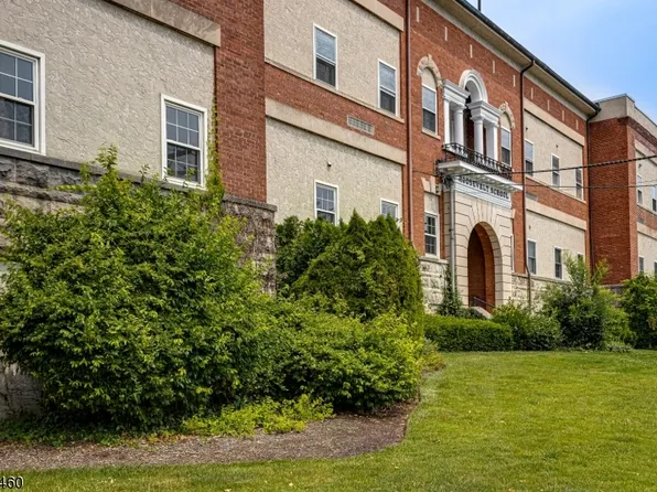 103 Park Ave #E204, Summit City, NJ 07901