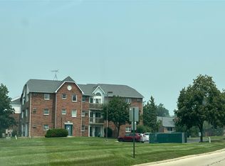 1375 Cunat Ct APT 1F, Lake In The Hills, IL 60156