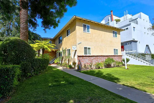 10459 Riverside Dr #A Photo 1