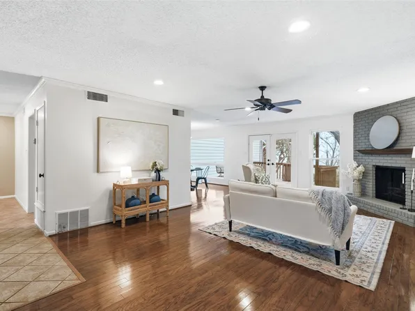 4506 Village Oak Dr, Waco, TX 76710