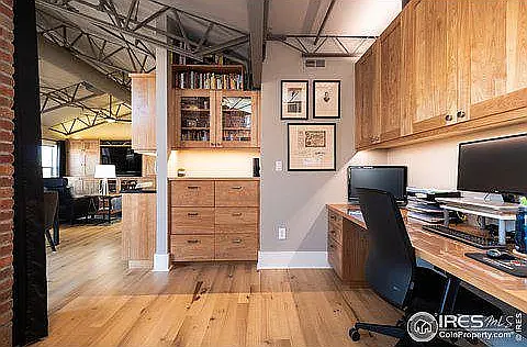 2523 Broadway St #302 — Photo 7