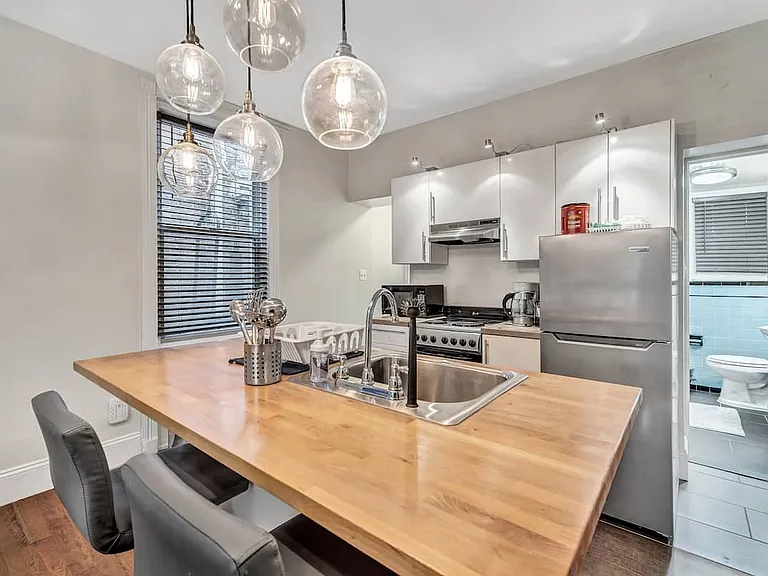 321 S 16th St #2R — Photo 8