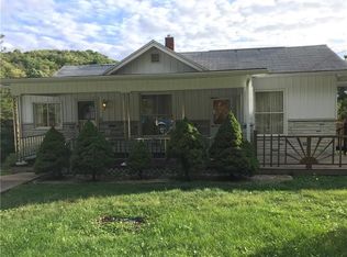 832 Old State Rd, Apollo, PA 15613