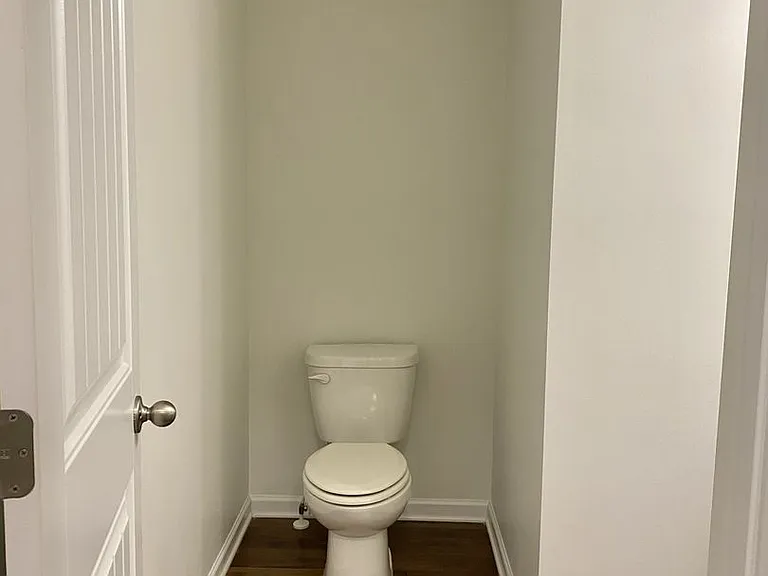 1021 Livingstone Ln — Photo 12
