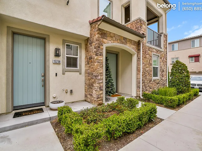 1523 Saint Simon Cir #B — Photo 1