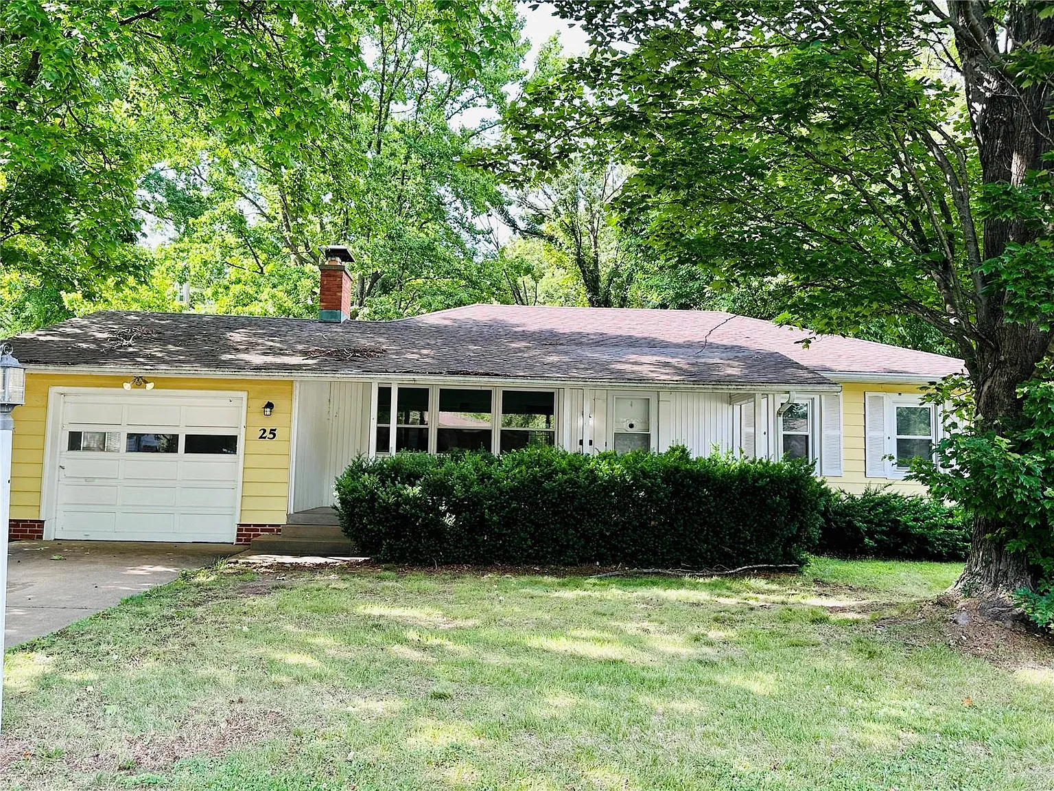 25 Lakeview Dr photo 1