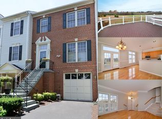 43007 Golf View Dr, Chantilly, VA 20152