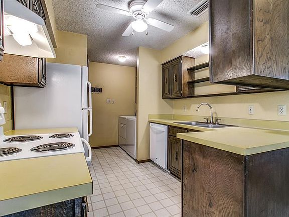 5th image of 2124 Statler Dr