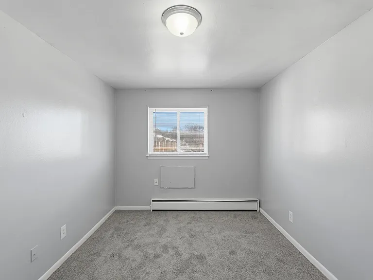 Fernrock Apartments — Photo 9