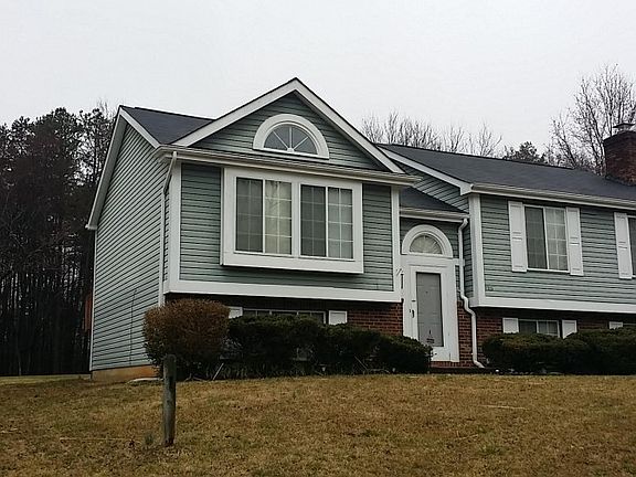 3rd image of 7325 Glenmont Dr