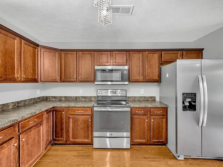 3418 Blaze Dr — Photo 38