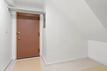Sold by R New York